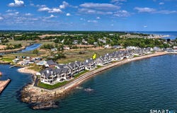 2 Old Town Highway, East Haven, CT 06512