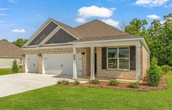 109 Creekridge Street, HEADLAND, AL 36345