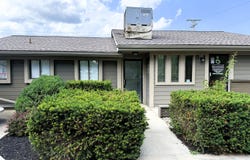 5685 Highland Road, Waterford, MI 48327