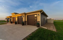 2018 Spaulding Lane, Grinnell, IA 50112