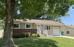 326 DUNDEE Road, East Peoria, IL 61611
