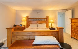 216 S BROADWAY, GLOUCESTER CITY, NJ 08030