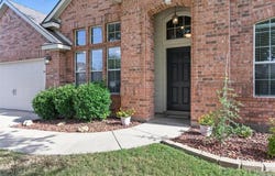 516 Griffith Drive, Saginaw, TX 76179