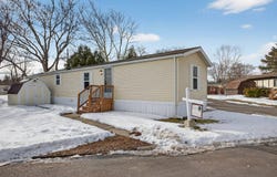 154 Preswick, Temperance, MI 48182