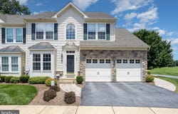 1471 HERITAGE LANE, YORK, PA 17403