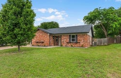 1013 Springdale Road, Bedford, TX 76021