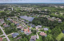 24 LAKESIDE Place W, Palm Coast, FL 32137