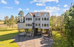 2180 Nc 304, Bayboro, NC 28515