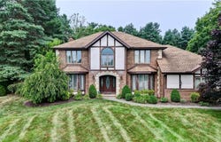 2481 Parkridge Drive, Hinckley, OH 44233