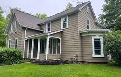 7560 Chagrin Road, Chagrin Falls, OH 44022