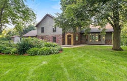 2127 Vintage Drive, Fitchburg, WI 53575