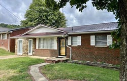 309 Sansome Ave., Wayne, WV 25570