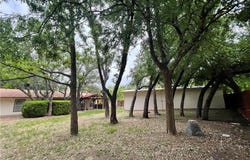 1405 W North Avenue, Lampasas, TX 76550