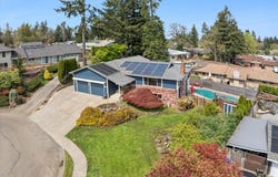 7135 MONTE VERDE Dr, Gladstone, OR 97027