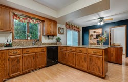 325 Twilight Drive, Morris, IL 60450