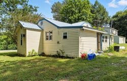 401 E Farrell Street, Niota, TN 37826