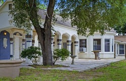 1221 ENCINO DR, Pleasanton, TX 78064