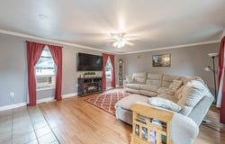 267 Maple St, East Longmeadow, MA 01028