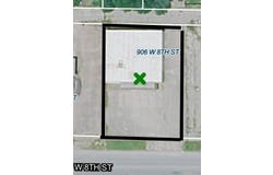 906 W 8th St, Coffeyville, KS 67337