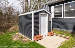 680 N Gallery Drive, Eaton Rapids, MI 48827