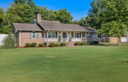 109 A C Curry, Muscle Shoals, AL 35661