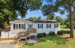 17 Old Fort Shores Road, Chocowinity, NC 27817