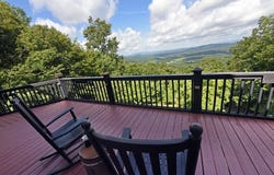 31 Grant Dr, Brasstown, NC 28902