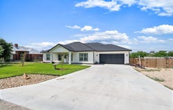 204 Shadow Mountain, Del Rio, TX 78840