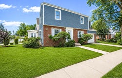 1 Hudson Court, Lynbrook, NY 11563