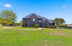 1209 Rolling Acres Drive, Argyle, TX 76226