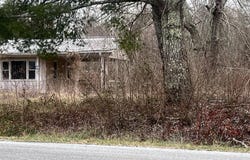 332 Ridge Rd, Lancing, TN 37770