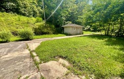 73 Hillside Drive, Forest Hills, KY 41527