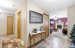 625 S Mary Dr, Tea, SD 57064
