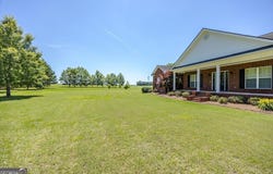 737 Raleigh Cobb, Hawkinsville, GA 31036