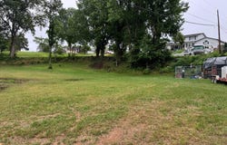 Dogwood Lane, Jacksboro, TN 37757