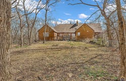 12448 82nd St, Oskaloosa, KS 66066