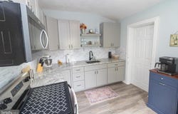 213 CONOVER STREET, BURLINGTON, NJ 08016