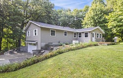 8339 Childsdale Avenue NE, Rockford, MI 49341
