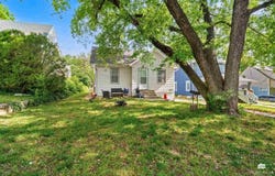 1620 Fairview Avenue, Manhattan, KS 66502