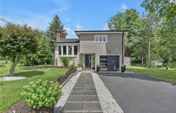 1067 Great Road, Lincoln, RI 02865