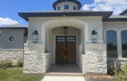 538 James Way, Castroville, TX 78009