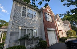 10 Beacon Court, Holmdel, NJ 07733