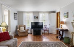 281 Green End Avenue, Middletown, RI 02842
