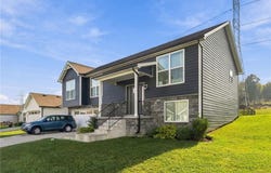8016 Palermo Trail, Sellersburg, IN 47172