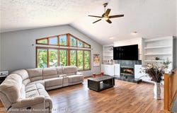 12829 Silver Ridge Drive, Grand Ledge, MI 48837