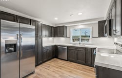749 1ST ST, Brookings, OR 97415