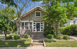 800 E Main St, Manchester, IA 52057