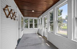 1231 Thomas Avenue, Saint Paul, MN 55104