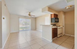 904 University Oaks #11, College Station, TX 77840