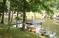 8404 E Twin Oaks Drive, Effingham, IL 62401